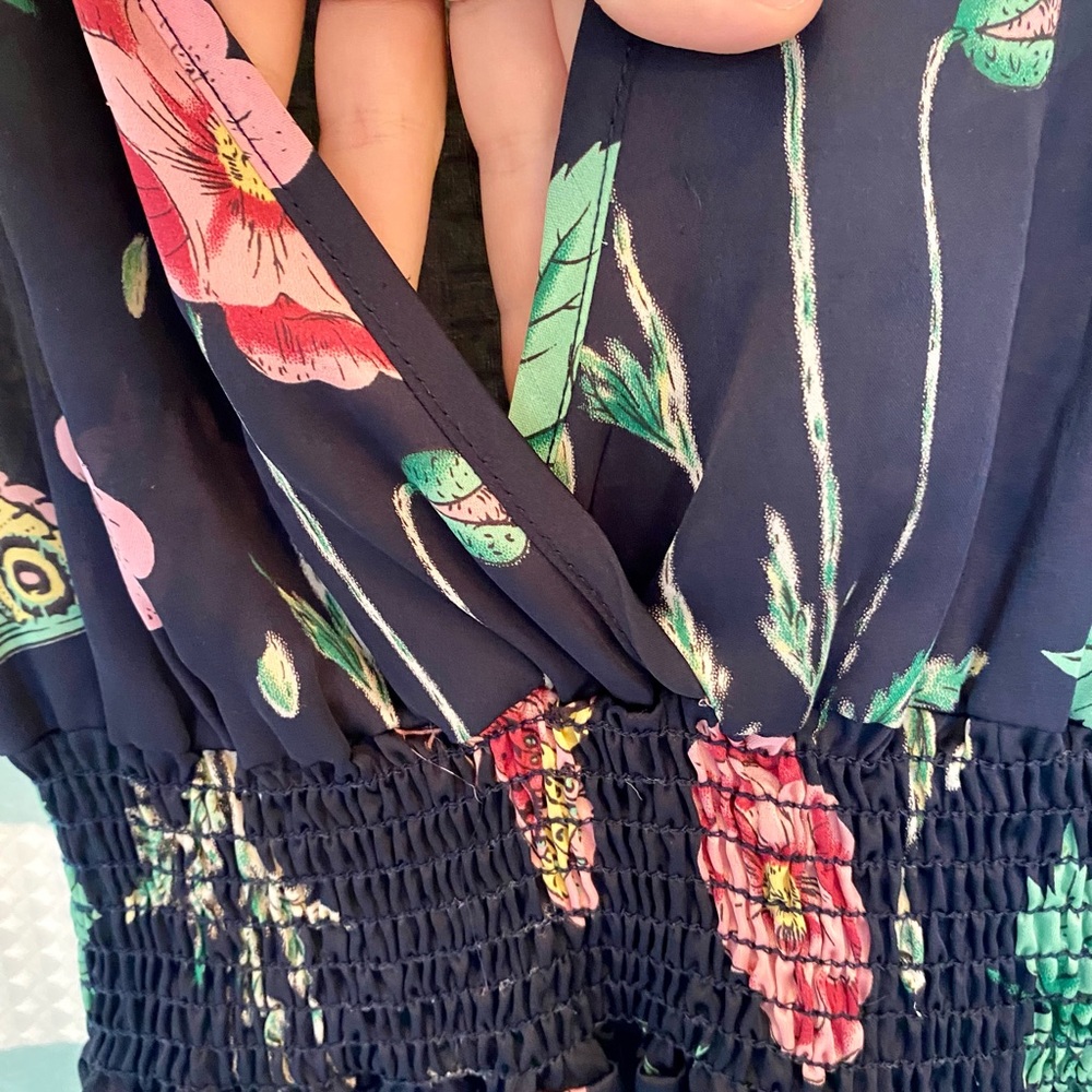 Francesca’s Silk smocked botanical butterfly top - Picture 4 of 6